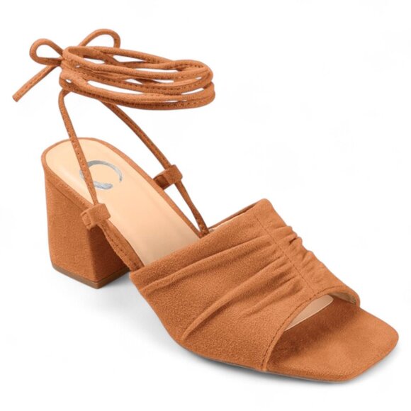 Journee Collection Women's Felisity Pumps - Picture 1 of 7
